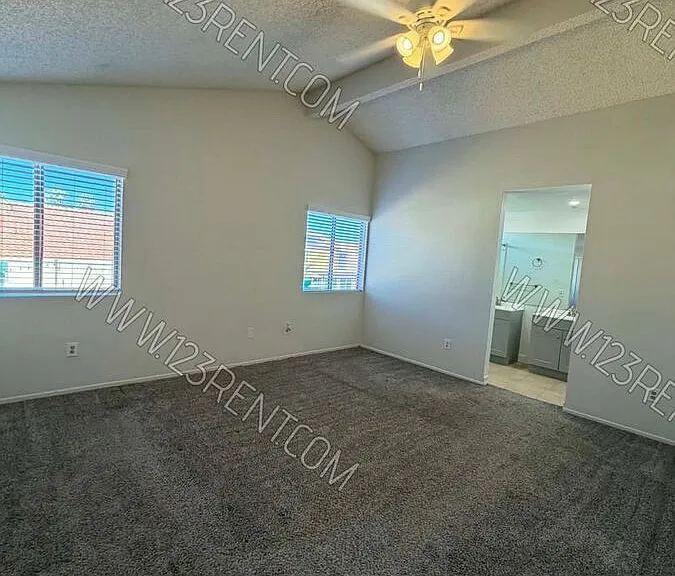 37637 17th St E — Photo 7