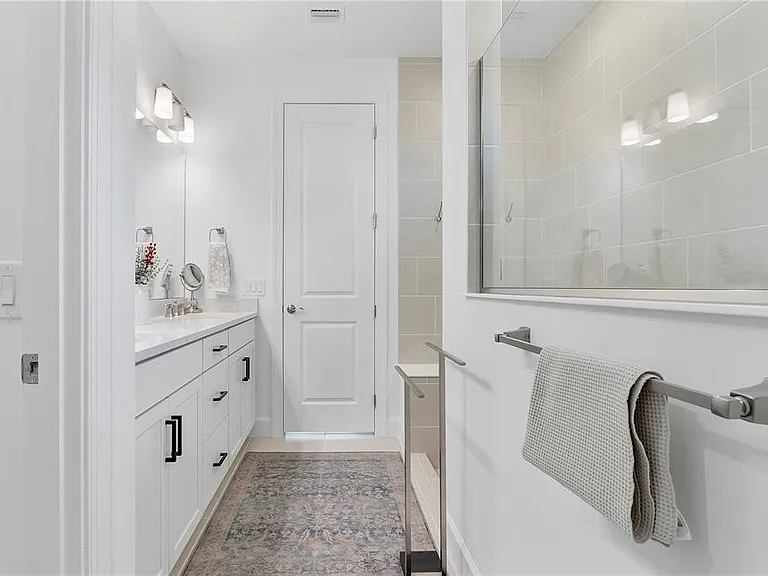 15635 Appalachian Dr — Photo 15