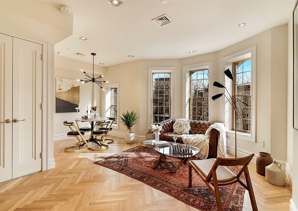 1st image of 347 Gates Ave #2