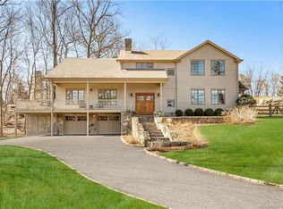 9 Dancing Bear Rd, Norwalk, CT 06853