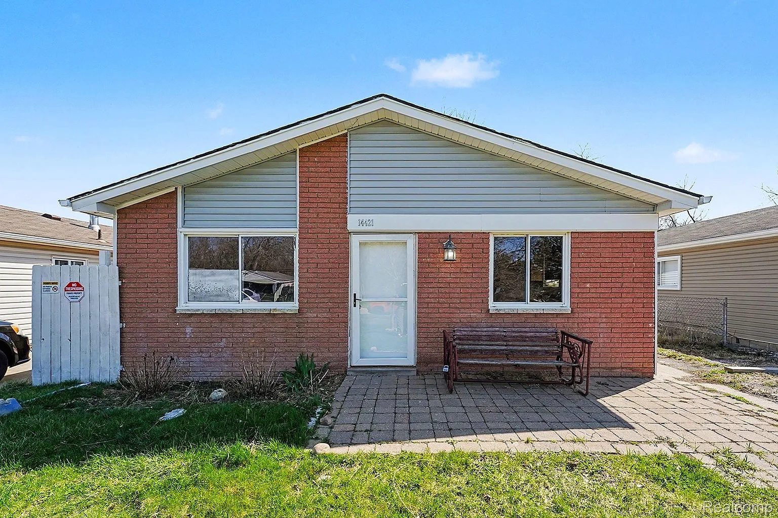 14421 Bailey St photo 1
