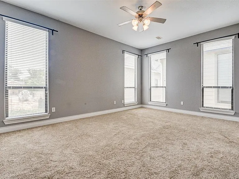 1507 Paige St — Photo 27