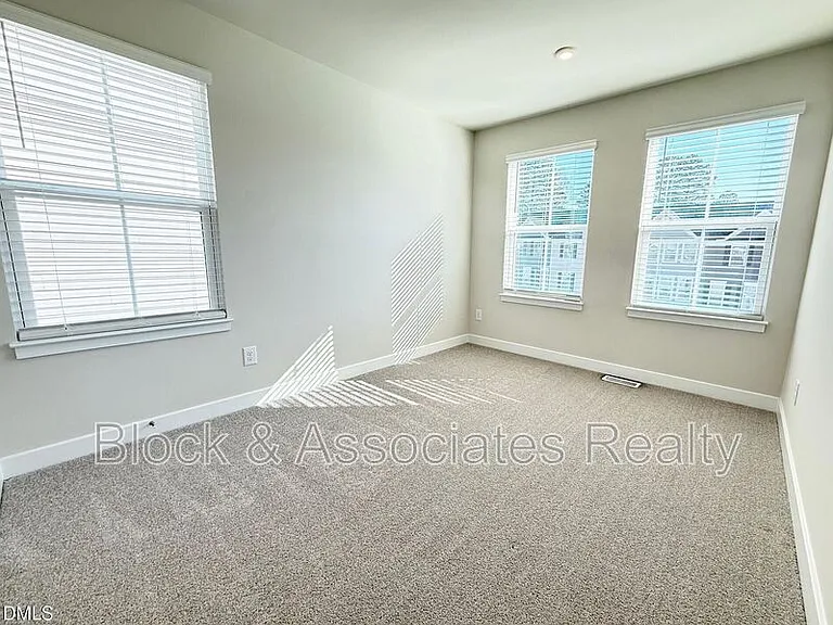 1362 Chowan Ave — Photo 22