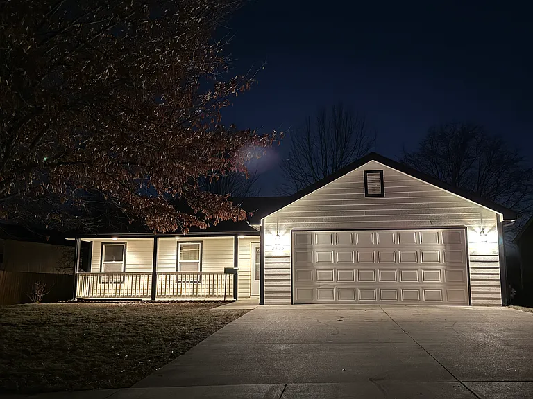 2305 Brett Dr — Photo 27