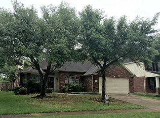 7530 Broken Oak Ln, Sugar Land, TX 77479