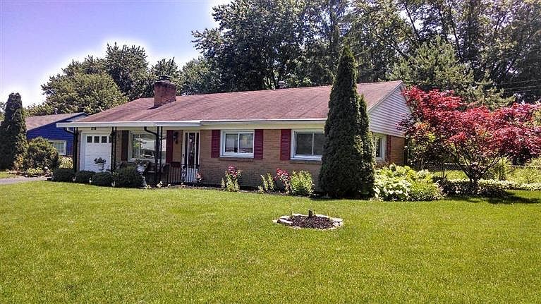 1st image of 1750 Boesel Ave