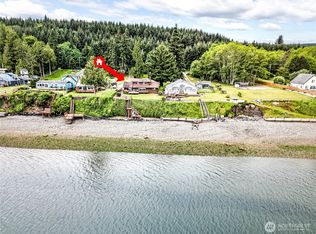 833 S Point Rd, Port Ludlow, WA 98365