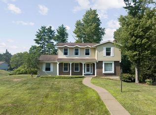1120 Simon Dr, Endicott, NY 13760