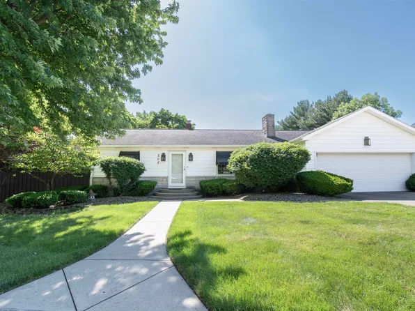 205 N Baum St, Avilla, IN 46710