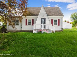 199 Speigletown Rd, Troy, NY 12182