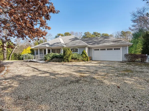 31 Jeffrey Lane, Quiogue, NY 11977