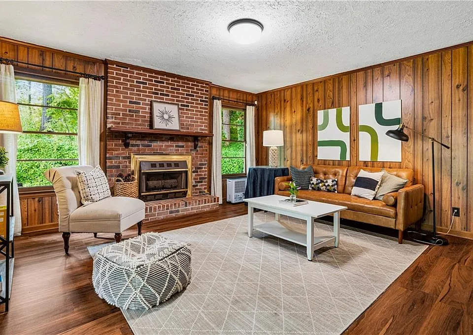 640 Farrar Ct