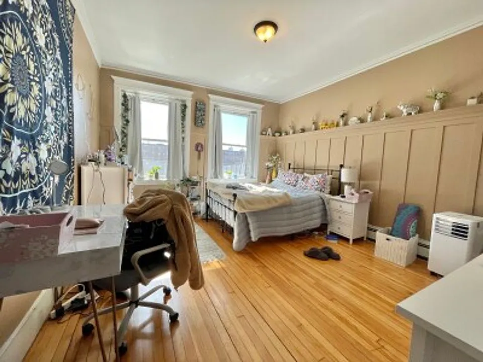 68 Glenville Ave #3