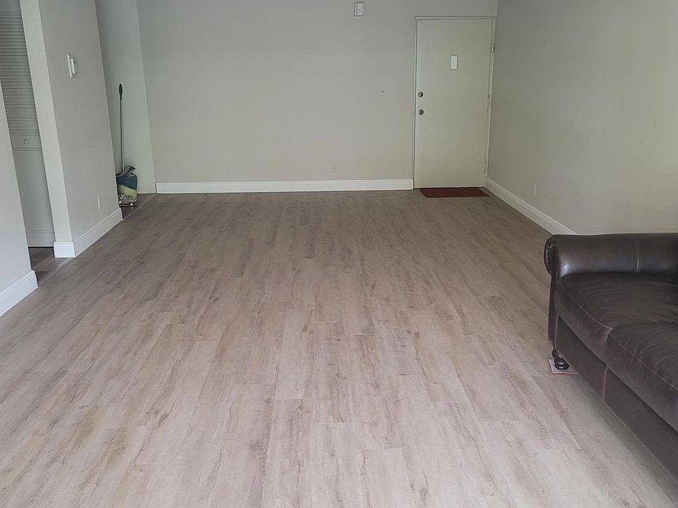 2nd image of 1700 SE 15th St APT 310