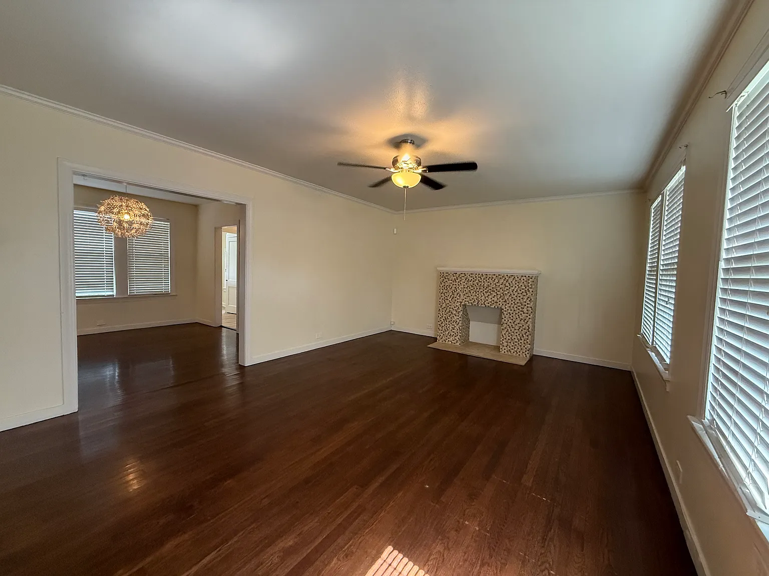 1 bed, 987 sqft, $1,150 — Photo 2