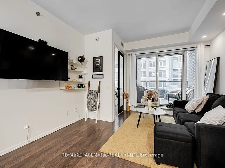 783 Bathurst St #227 — Photo 10