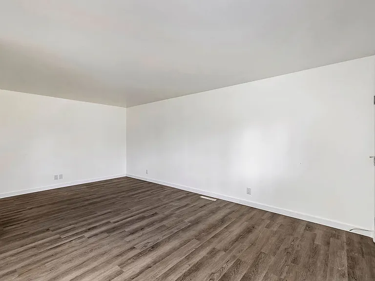 Call or text Direct for Showing

Apply at

Under Rental's