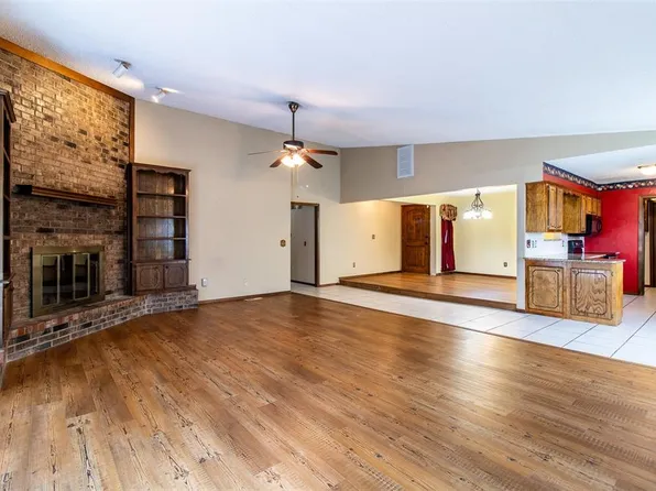 3104 Del Rey Dr, Midwest City, OK 73110