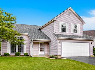 1684 Stockton Ln, Crystal Lake, IL 60014