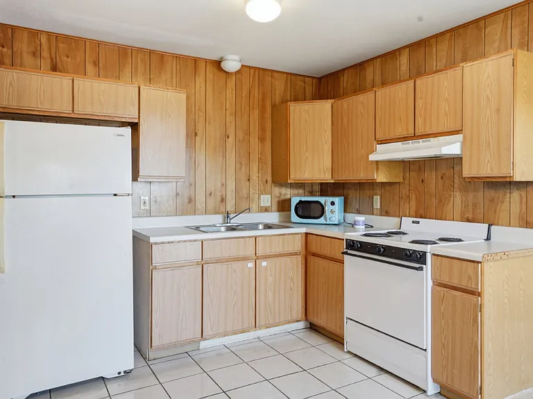 1407 Ford St #8 — Photo 8