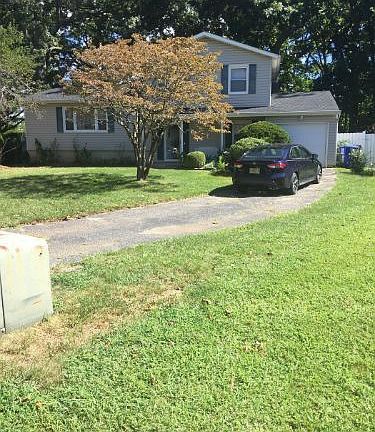 2nd image of 935 Alden Dr