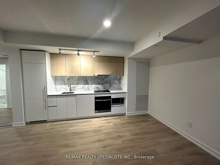 1100 Sheppard Ave W #1005 — Photo 9