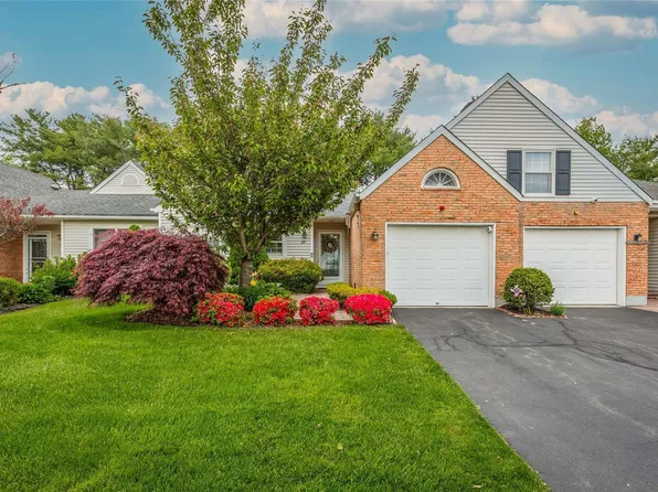 43 Chippendale Drive #43, Mount Sinai, NY 11766