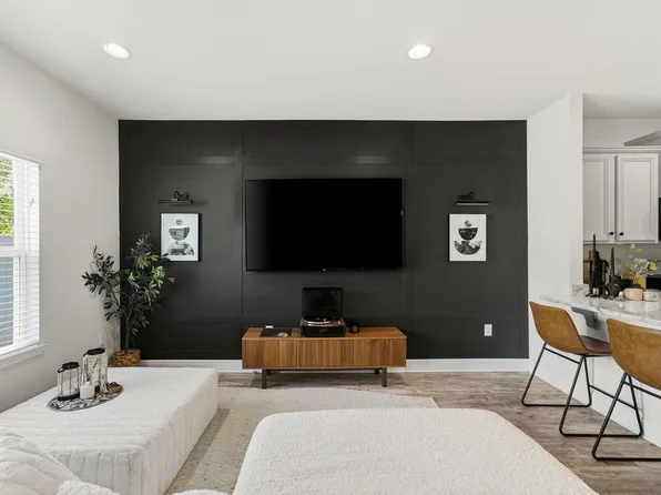 25 Crossing Lane C Santa, Point Washington, FL 32459