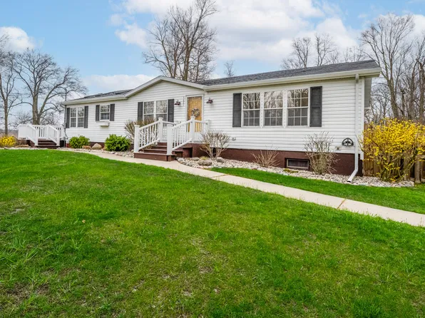 5661 Clark, Coloma, MI 49038