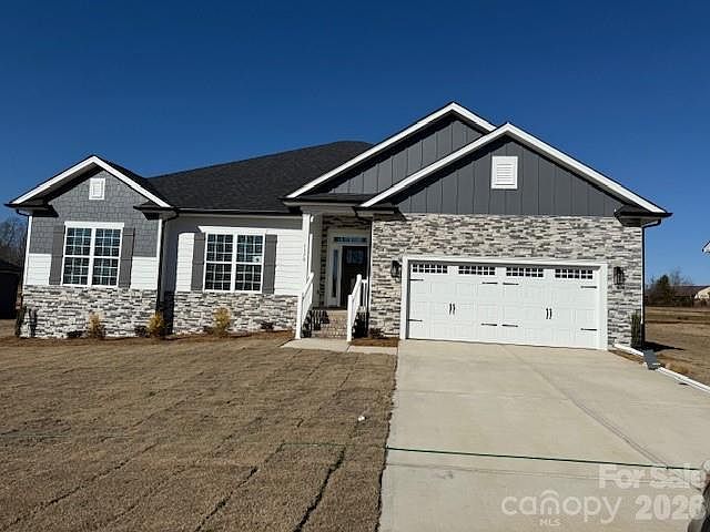 1st image of 1170 Gardenia Dr #9