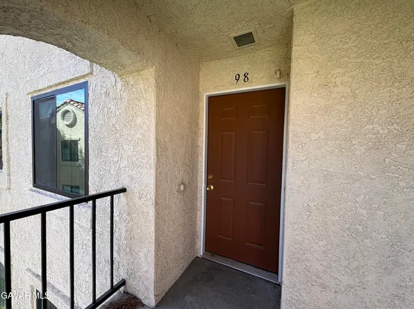 2554 Olive Dr APT 98, Palmdale, CA 93550