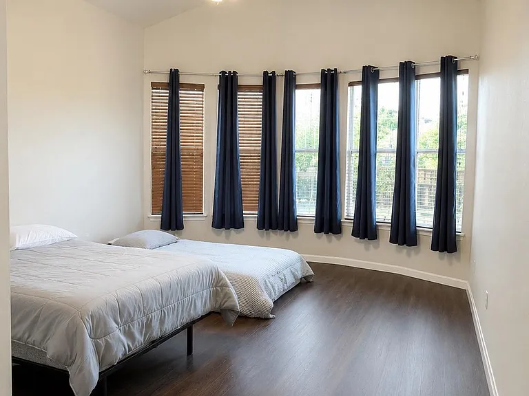 9309 Stonewood Dr — Photo 2