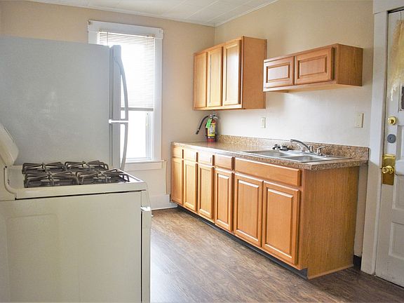 5th image of 128-130 N 5th St #130-130A