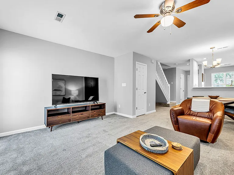 3722 Winborne Ln — Photo 12