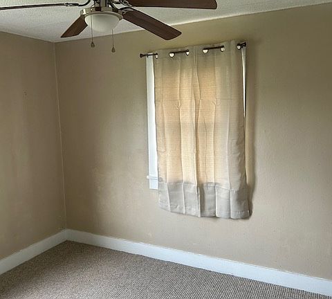 3rd image of 215 E Horton St