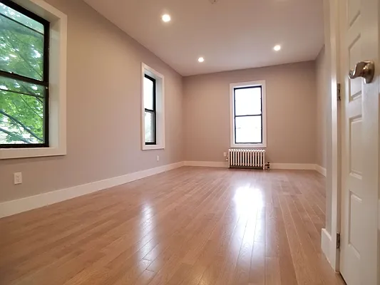 Rented by BRICK & GALO REALTY CORP | media 9