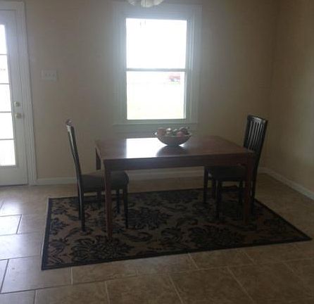 5th image of 18 Riverview Ave