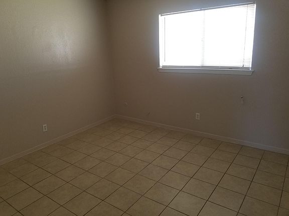 4th image of 219 Moon River St