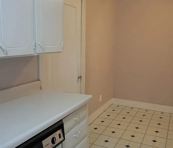 3400 N Robinson Ave — Photo 21