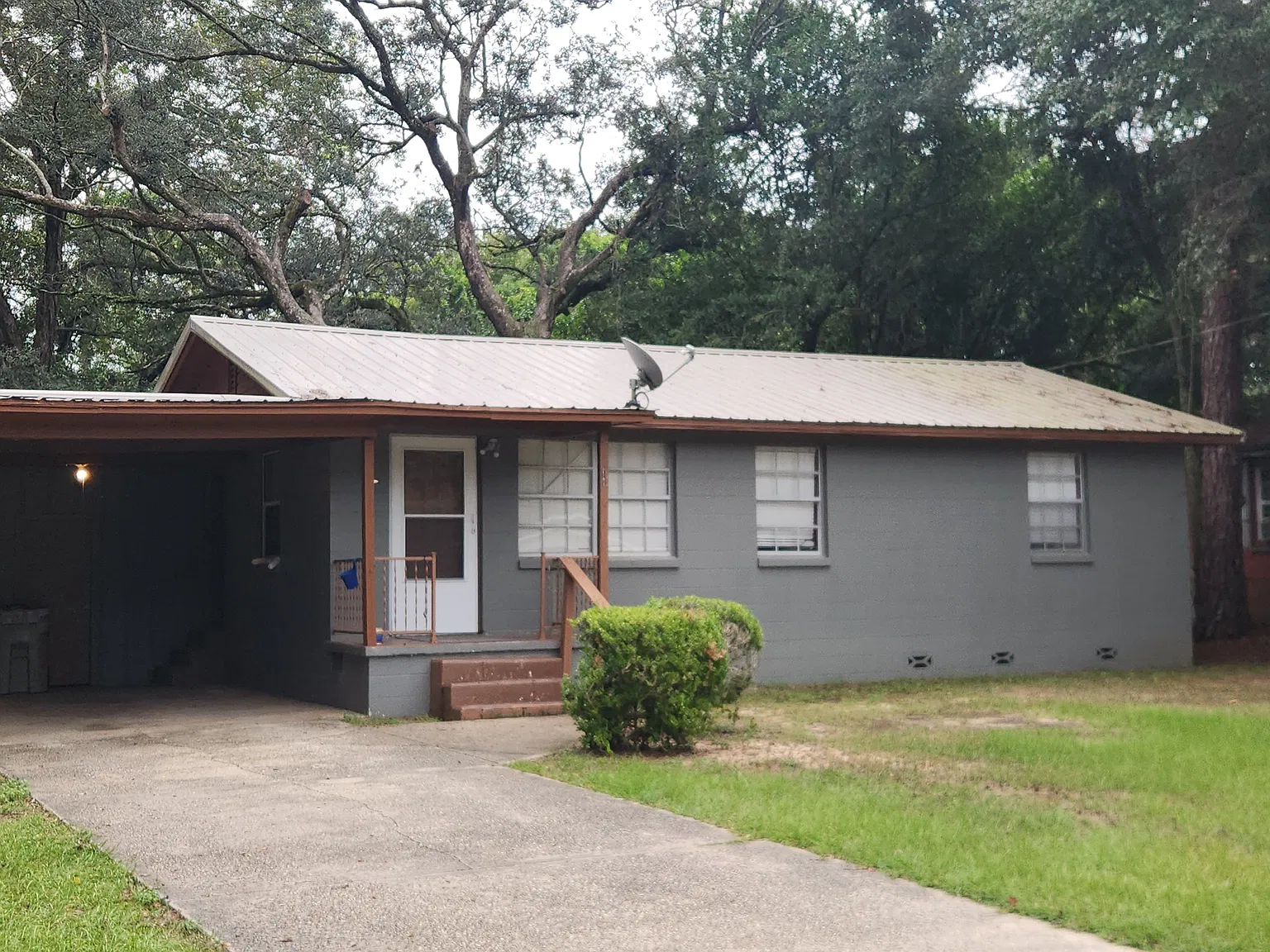 3 bed, 925 sqft, $1,350 — Photo 1