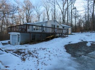 907 Tulip Trl, Newton, NJ 07860