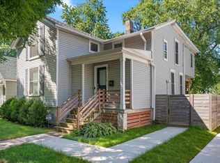 1504 Ashland Ave, Evanston, IL 60201