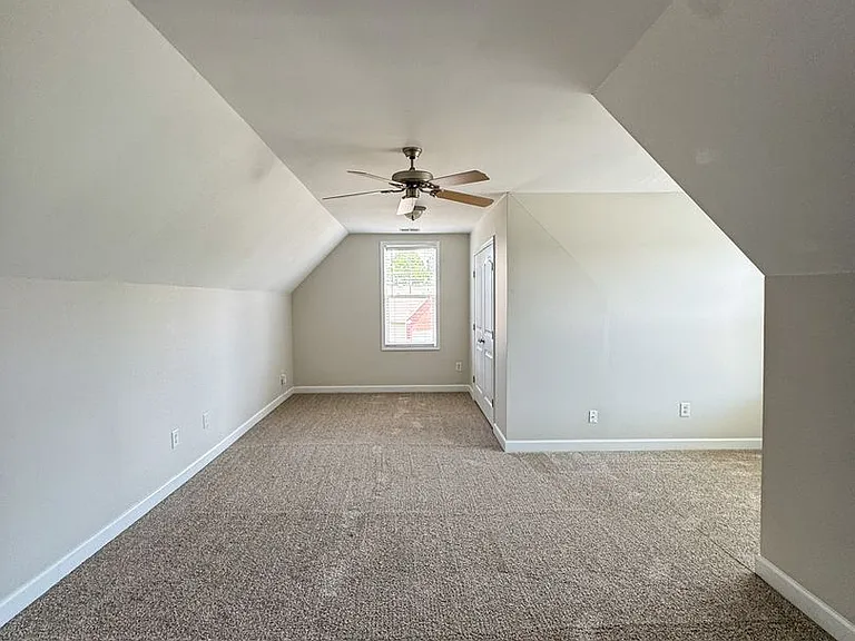 5905 Gentleman Dr — Photo 29
