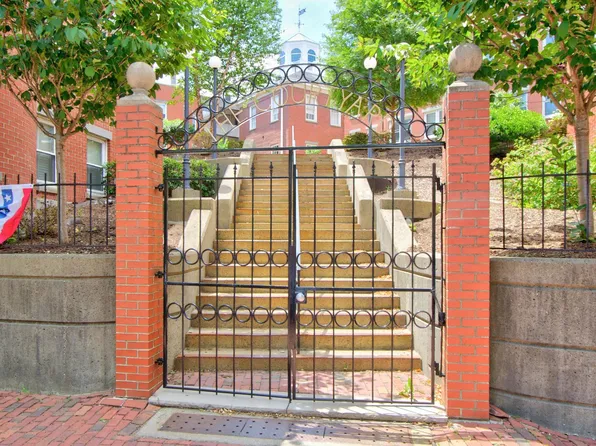 47 Harvard St APT C202, Boston, MA 02129