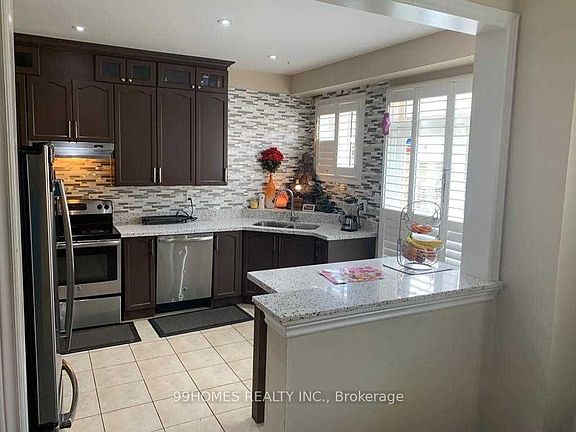 4th image of 30 Ashdale Rd