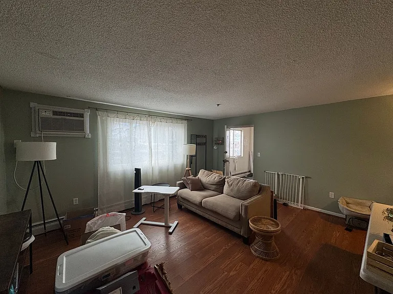 110 Pearl St #9 — Photo 28