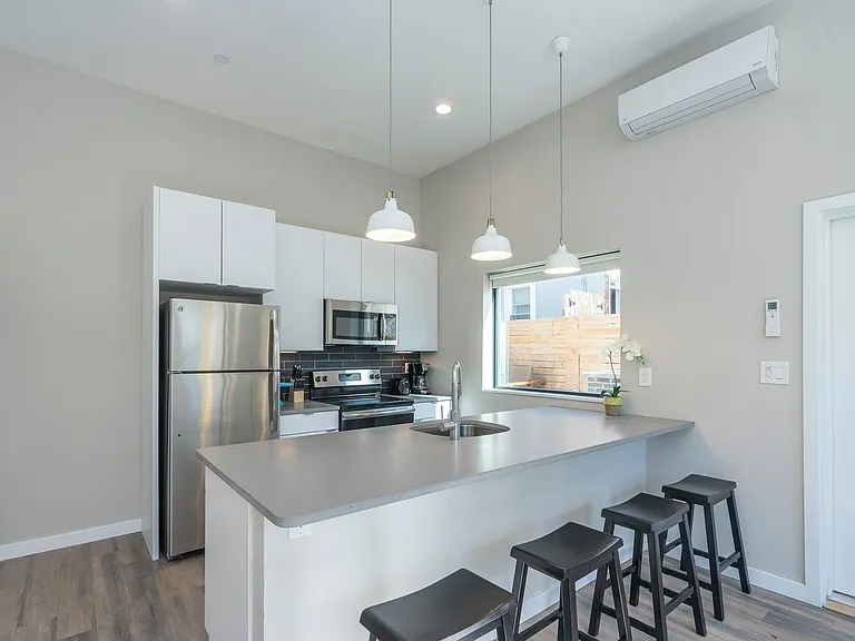 2026 Amber St — Photo 14