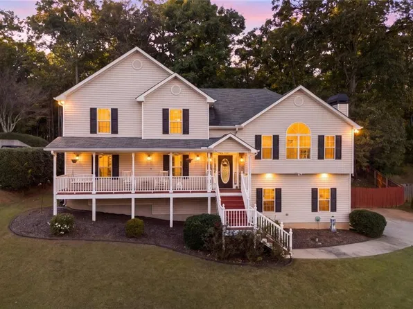 250 Sable Trace Dr, Acworth, GA 30102