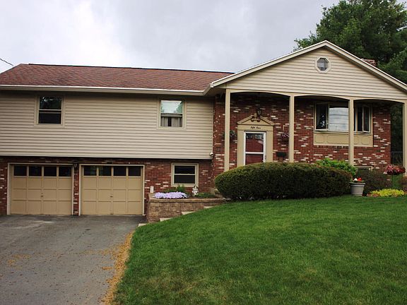 2nd image of 54 Joan Dr
