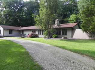 14051 E Harley Rd, West Union, IL 62477
